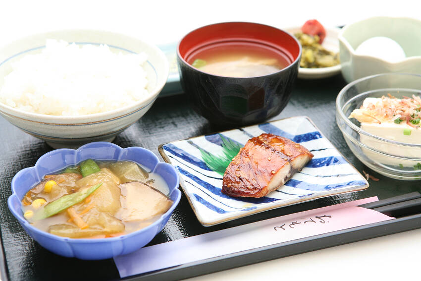 朝食