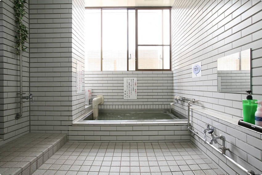 写真：男女別の大浴場「セレクトの湯」