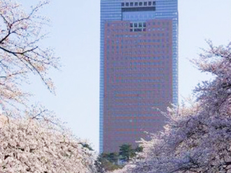 写真:群馬県庁(前橋城〈厩橋城〉址)