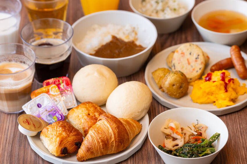 朝食