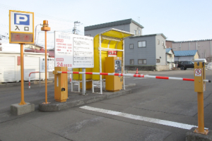駐車場入り口