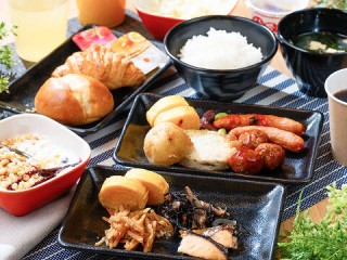 写真:バラエティ豊かな朝食