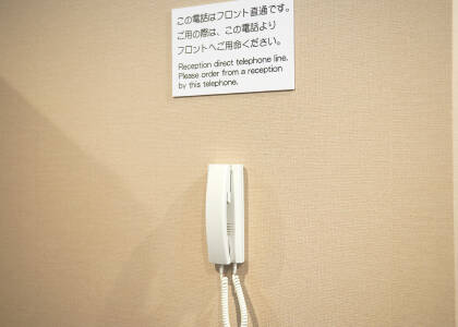写真：館内に14箇所インターホン設置