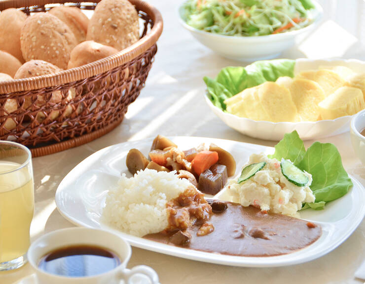 朝食